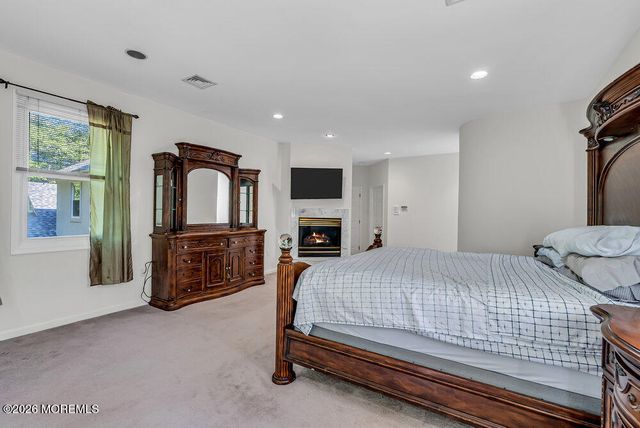 118 Mountainside View, Morganville, NJ 07751