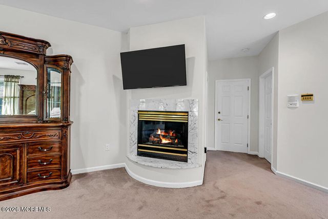 118 Mountainside View, Morganville, NJ 07751