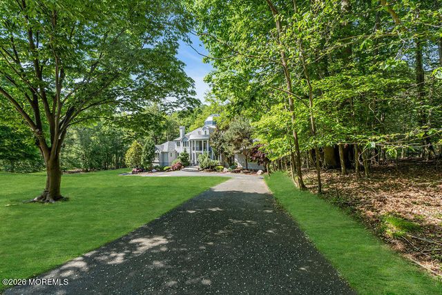 118 Mountainside View, Morganville, NJ 07751