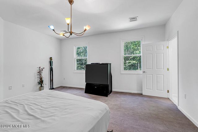 118 Mountainside View, Morganville, NJ 07751