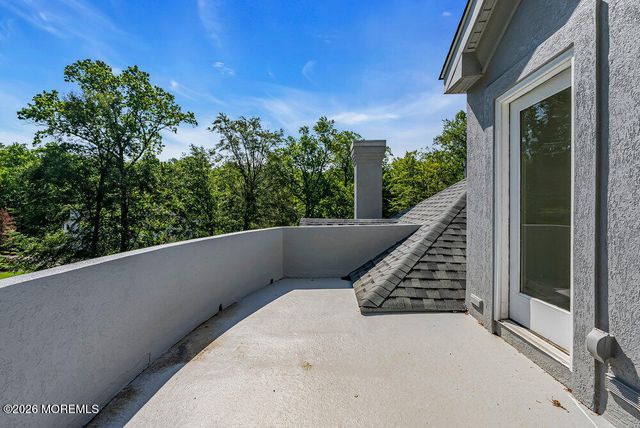 118 Mountainside View, Morganville, NJ 07751