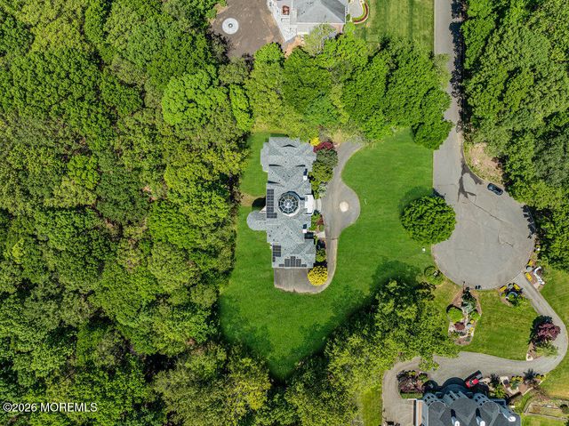 118 Mountainside View, Morganville, NJ 07751