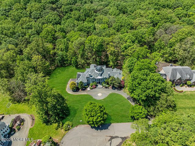 118 Mountainside View, Morganville, NJ 07751