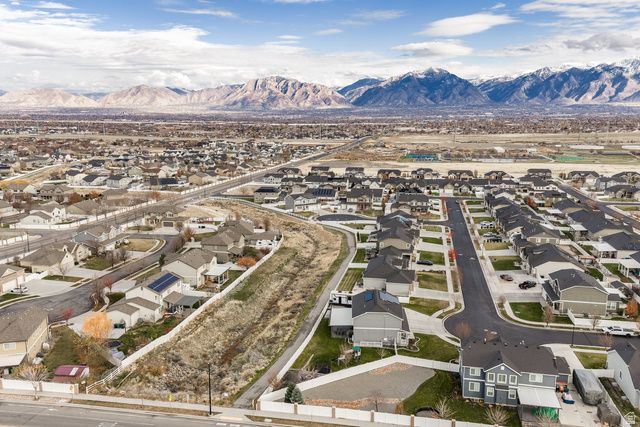 6374 W 8680 S, West Jordan, UT 84081