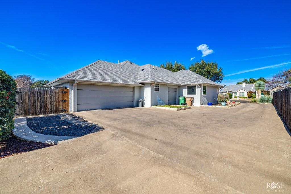 Image 7 of property listing at 5250 Westway Dr, San Angelo, TX 76904