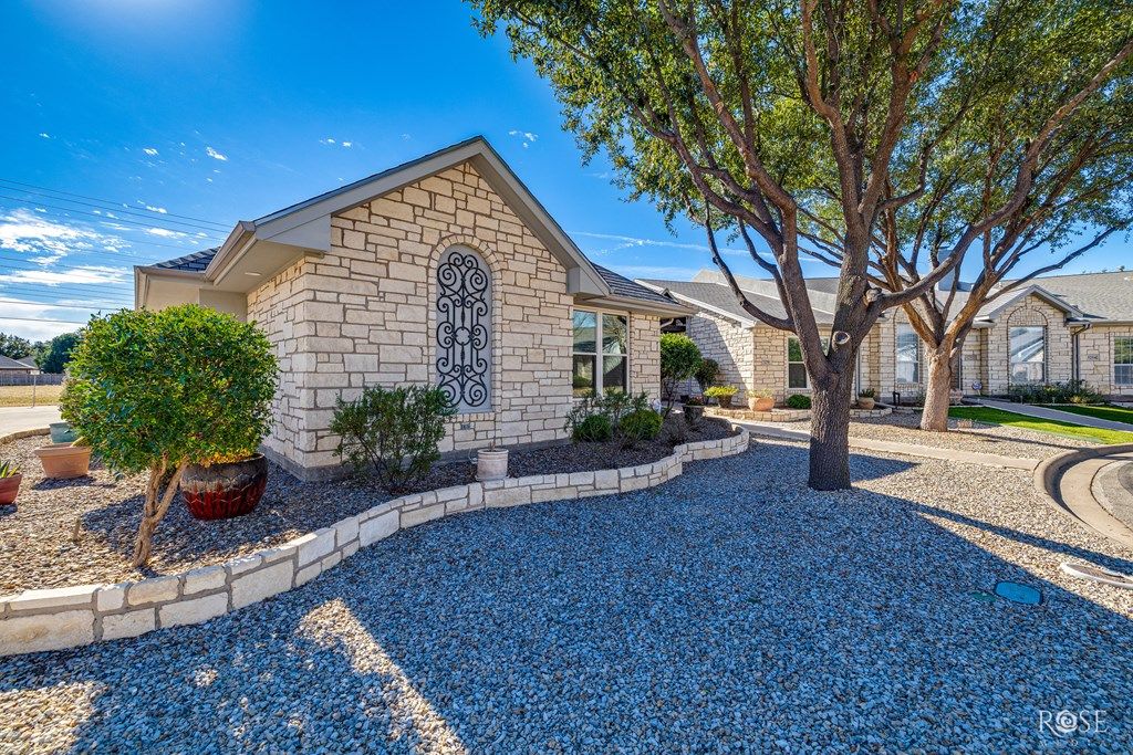 Image 9 of property listing at 5250 Westway Dr, San Angelo, TX 76904