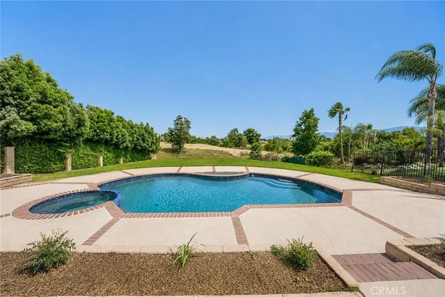 1117 Trenton, Corona, CA 92878