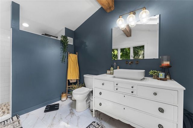 249 W Main Street, Madison, OH 44057