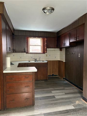 562 19th Street, Niagara Falls, NY 14301