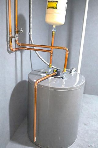 6409 Mount Avenue, St Louis, MO 63121