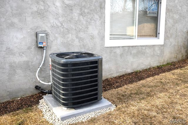 6409 Mount Avenue, St Louis, MO 63121