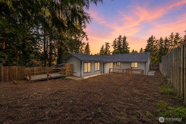 3701 Autumnwood Court SE, Olympia, WA 98501