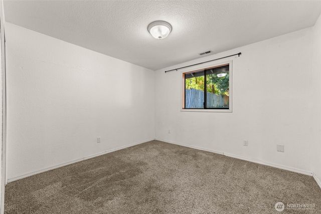3701 Autumnwood Court SE, Olympia, WA 98501