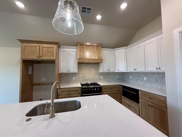 1102 Azalea Farms Road, Noble, OK 73068