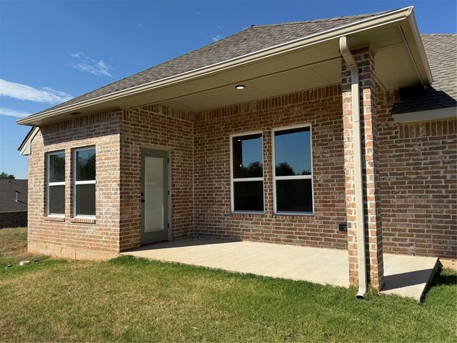1102 Azalea Farms Road, Noble, OK 73068