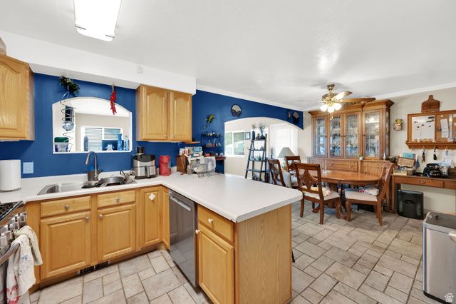 4785 S DESERT DUSK RD, Taylorsville, UT 84129