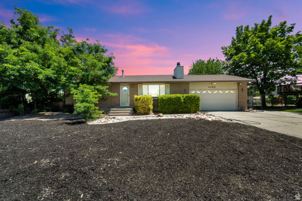 4785 S DESERT DUSK RD, Taylorsville, UT 84129