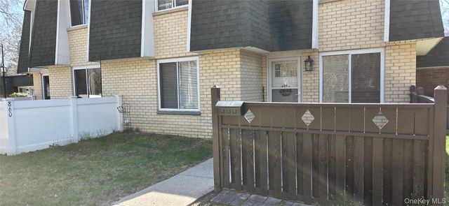 861 Birchwood Road, Medford, NY 11763