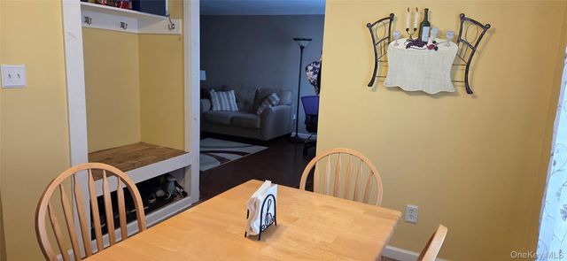 861 Birchwood Road, Medford, NY 11763