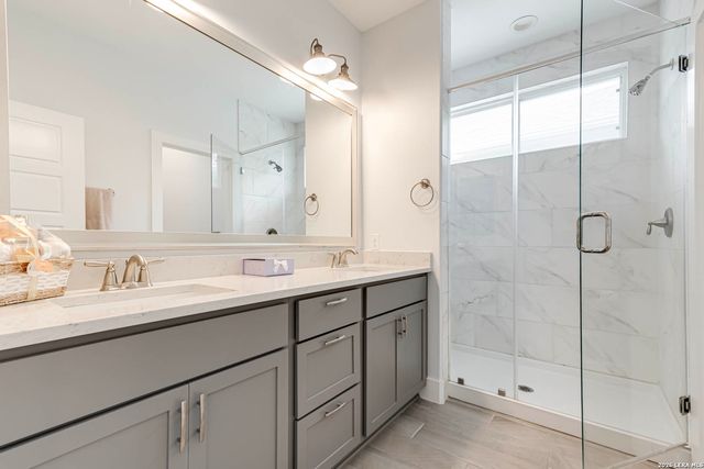 1426 E Sandalwood Ln, San Antonio, TX 78209