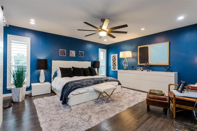 7818 Meadow Park Drive 216, Dallas, TX 75230