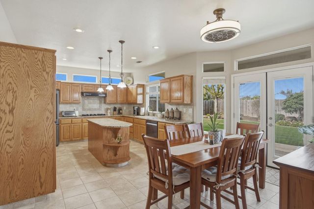 2117 Vincent Ave, Hughson, CA 95326