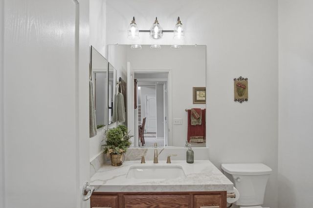 2117 Vincent Ave, Hughson, CA 95326