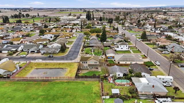 2117 Vincent Ave, Hughson, CA 95326