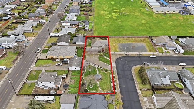 2117 Vincent Ave, Hughson, CA 95326