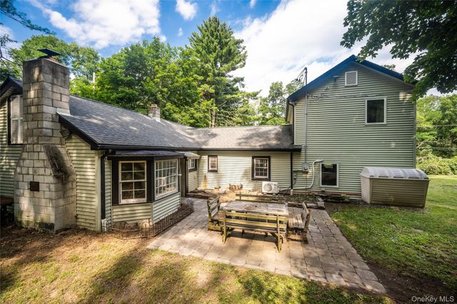205 Marshall Road, Salt Point, NY 12578