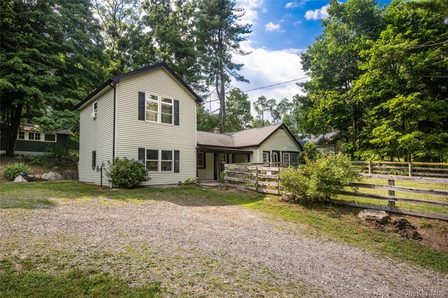 205 Marshall Road, Salt Point, NY 12578
