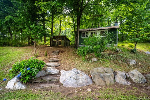 205 Marshall Road, Salt Point, NY 12578