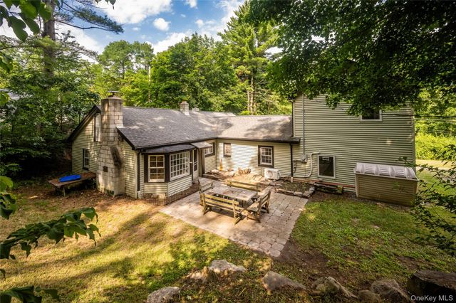 205 Marshall Road, Salt Point, NY 12578