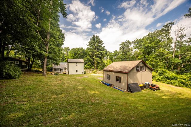 205 Marshall Road, Salt Point, NY 12578