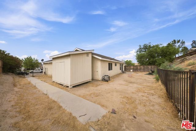 1325 Bradford Avenue, Rosamond, CA 93560