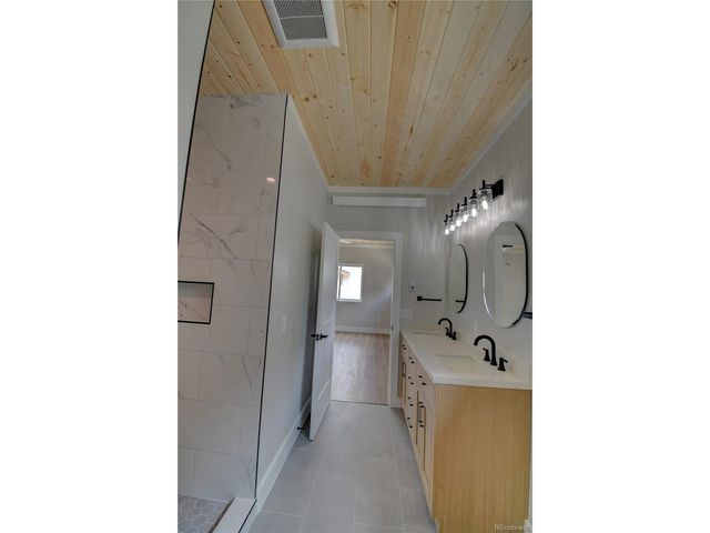 10706 Engelmann Ave, Poncha Springs, CO 81201