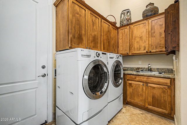 1111 S DEER RUN Court, Apache Junction, AZ 85119