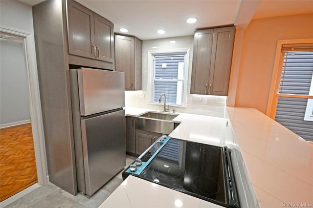 7030 66th Place, Glendale, NY 11385