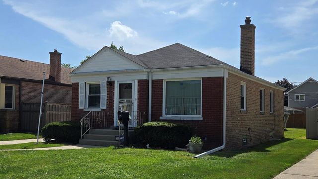 7642 N Osceola Avenue, Niles, IL 60714