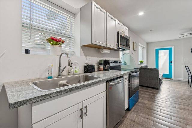 1006 E 26TH AVENUE, Tampa, FL 33605