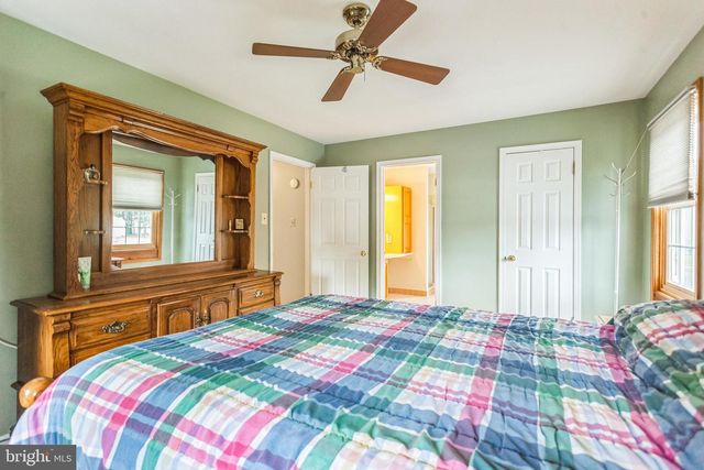 25 ANGELA AVENUE, Morrisville, PA 19067