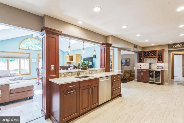 25 ANGELA AVENUE, Morrisville, PA 19067