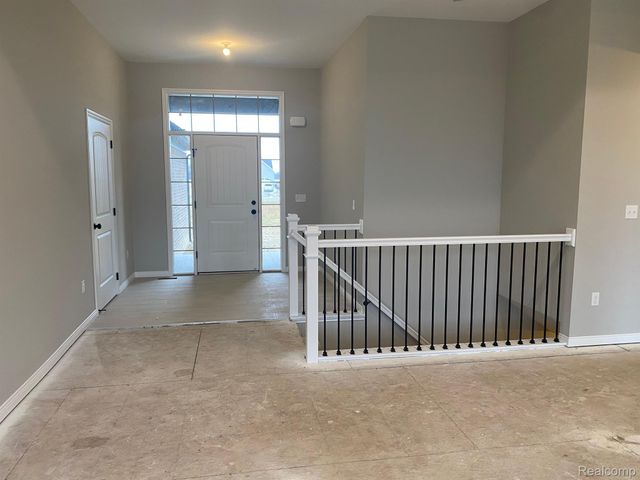 0002 HOWLAND Road, Almont, MI 48003