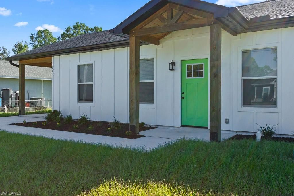 2004 Grayson AVE, ALVA, FL 33920 — photo 3