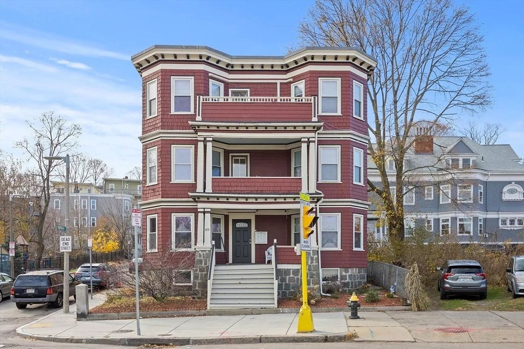 69 Pleasant Street 1, Boston, MA 02125