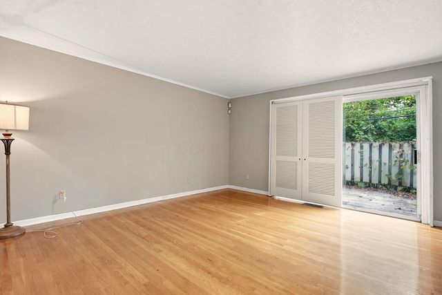 5366 Yorkshire Village Lane, B22, Columbus, OH 43232