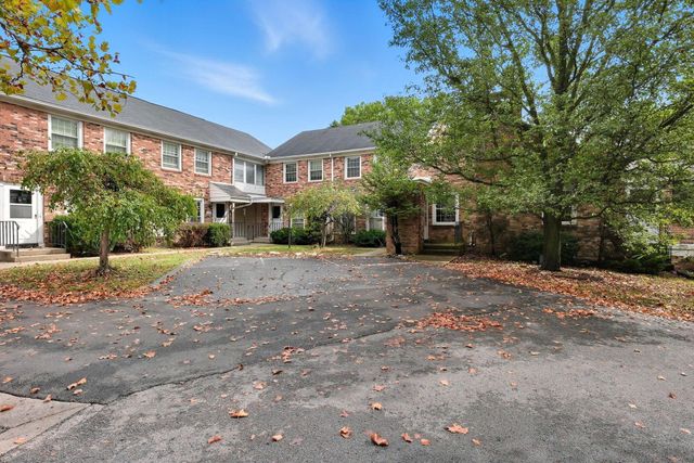 5366 Yorkshire Village Lane, B22, Columbus, OH 43232