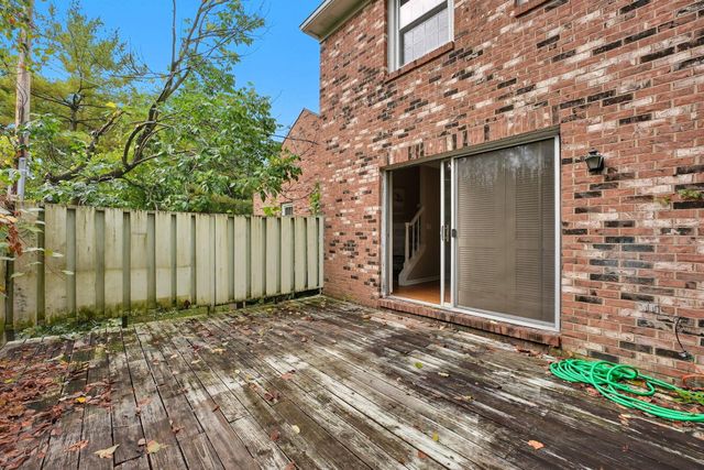 5366 Yorkshire Village Lane, B22, Columbus, OH 43232