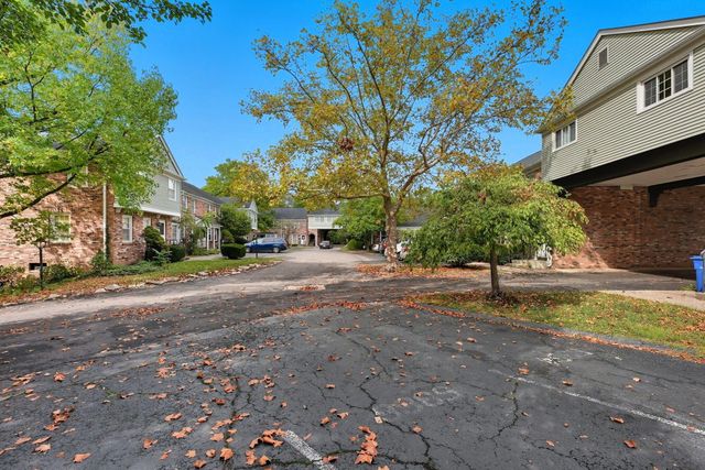 5366 Yorkshire Village Lane, B22, Columbus, OH 43232