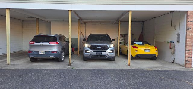 5366 Yorkshire Village Lane, B22, Columbus, OH 43232